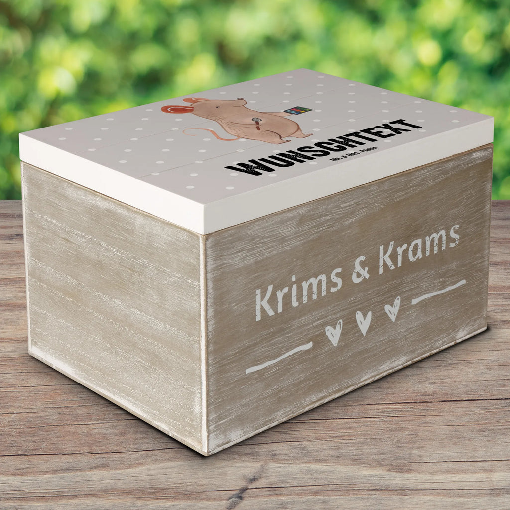 Personalisierte Holzkiste Visagist Herz Holzkiste mit Namen, Kiste mit Namen, Schatzkiste mit Namen, Truhe mit Namen, Schatulle mit Namen, Erinnerungsbox mit Namen, Erinnerungskiste, mit Namen, Dekokiste mit Namen, Aufbewahrungsbox mit Namen, Holzkiste Personalisiert, Kiste Personalisiert, Schatzkiste Personalisiert, Truhe Personalisiert, Schatulle Personalisiert, Erinnerungsbox Personalisiert, Erinnerungskiste Personalisiert, Dekokiste Personalisiert, Aufbewahrungsbox Personalisiert, Geschenkbox personalisiert, GEschenkdose personalisiert, Beruf, Ausbildung, Jubiläum, Abschied, Rente, Kollege, Kollegin, Geschenk, Schenken, Arbeitskollege, Mitarbeiter, Firma, Danke, Dankeschön, Kosmetiker, Make Up Artist, Maskenbildner, Visagist, Beauty Salon, Kosmetikstudio, Eröffnung