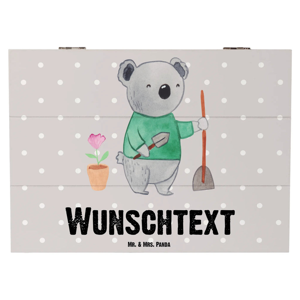 Personalisierte Holzkiste Garten- und Landschaftsbauerin mit Herz Holzkiste mit Namen, Kiste mit Namen, Schatzkiste mit Namen, Truhe mit Namen, Schatulle mit Namen, Erinnerungsbox mit Namen, Erinnerungskiste, mit Namen, Dekokiste mit Namen, Aufbewahrungsbox mit Namen, Holzkiste Personalisiert, Kiste Personalisiert, Schatzkiste Personalisiert, Truhe Personalisiert, Schatulle Personalisiert, Erinnerungsbox Personalisiert, Erinnerungskiste Personalisiert, Dekokiste Personalisiert, Aufbewahrungsbox Personalisiert, Geschenkbox personalisiert, GEschenkdose personalisiert, Beruf, Ausbildung, Jubiläum, Abschied, Rente, Kollege, Kollegin, Geschenk, Schenken, Arbeitskollege, Mitarbeiter, Firma, Danke, Dankeschön, Gärtnerin, Gartenplaner, Gärtnerei, Gartenbau, Hobbygärtnerin, Garten- und Landschaftsbauerin