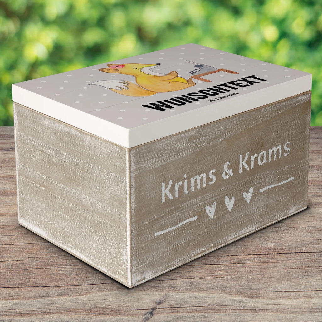 Personalisierte Holzkiste Schriftstellerin Herz Holzkiste mit Namen, Kiste mit Namen, Schatzkiste mit Namen, Truhe mit Namen, Schatulle mit Namen, Erinnerungsbox mit Namen, Erinnerungskiste, mit Namen, Dekokiste mit Namen, Aufbewahrungsbox mit Namen, Holzkiste Personalisiert, Kiste Personalisiert, Schatzkiste Personalisiert, Truhe Personalisiert, Schatulle Personalisiert, Erinnerungsbox Personalisiert, Erinnerungskiste Personalisiert, Dekokiste Personalisiert, Aufbewahrungsbox Personalisiert, Geschenkbox personalisiert, GEschenkdose personalisiert, Beruf, Ausbildung, Jubiläum, Abschied, Rente, Kollege, Kollegin, Geschenk, Schenken, Arbeitskollege, Mitarbeiter, Firma, Danke, Dankeschön, Autorin, Buchveröffentlichung, Schriftstellerin, Verlag, Geschichtenschreiber, Hobbyautor