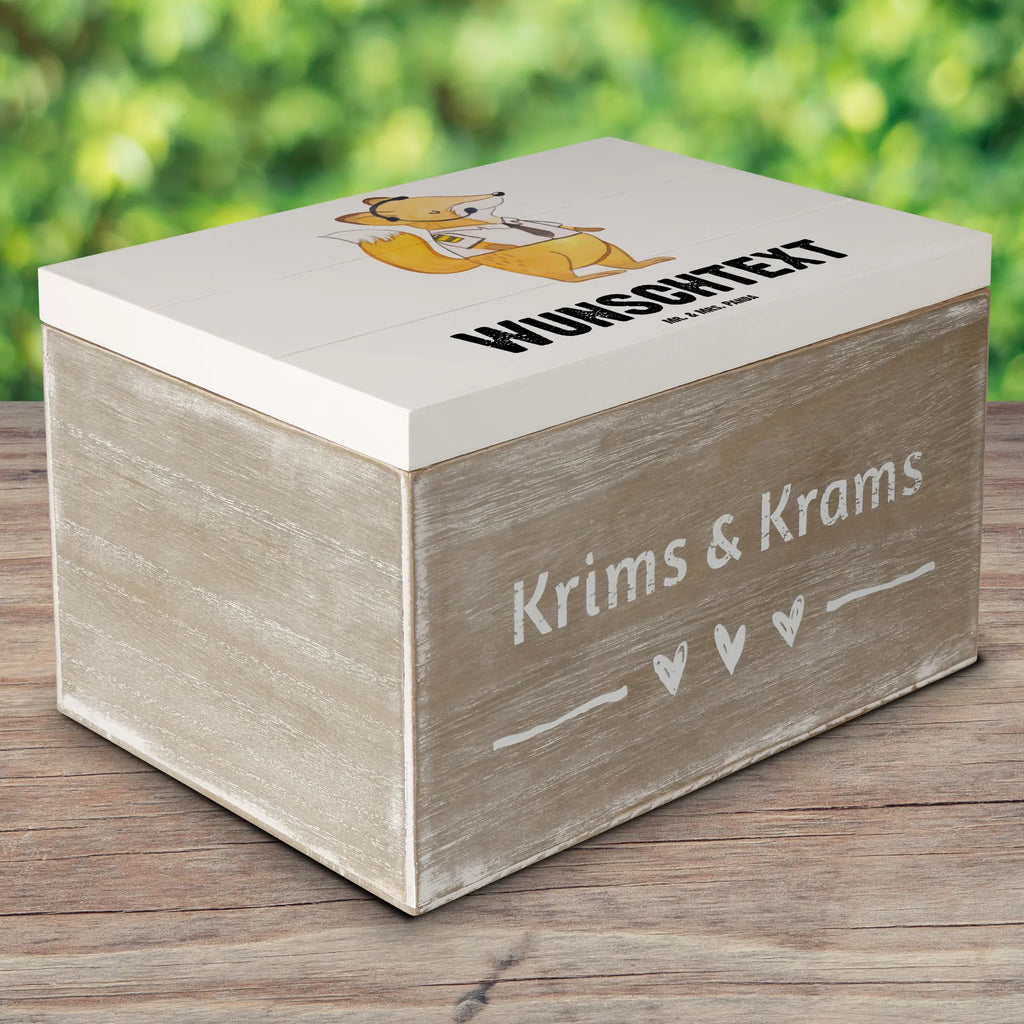 Personalisierte Holzkiste Fluglotse mit Herz Holzkiste mit Namen, Kiste mit Namen, Schatzkiste mit Namen, Truhe mit Namen, Schatulle mit Namen, Erinnerungsbox mit Namen, Erinnerungskiste, mit Namen, Dekokiste mit Namen, Aufbewahrungsbox mit Namen, Holzkiste Personalisiert, Kiste Personalisiert, Schatzkiste Personalisiert, Truhe Personalisiert, Schatulle Personalisiert, Erinnerungsbox Personalisiert, Erinnerungskiste Personalisiert, Dekokiste Personalisiert, Aufbewahrungsbox Personalisiert, Geschenkbox personalisiert, GEschenkdose personalisiert, Beruf, Ausbildung, Jubiläum, Abschied, Rente, Kollege, Kollegin, Geschenk, Schenken, Arbeitskollege, Mitarbeiter, Firma, Danke, Dankeschön, Fluglotse, Flugverkehrsleiter, Luftfahrtpersonal, Flugsicherung