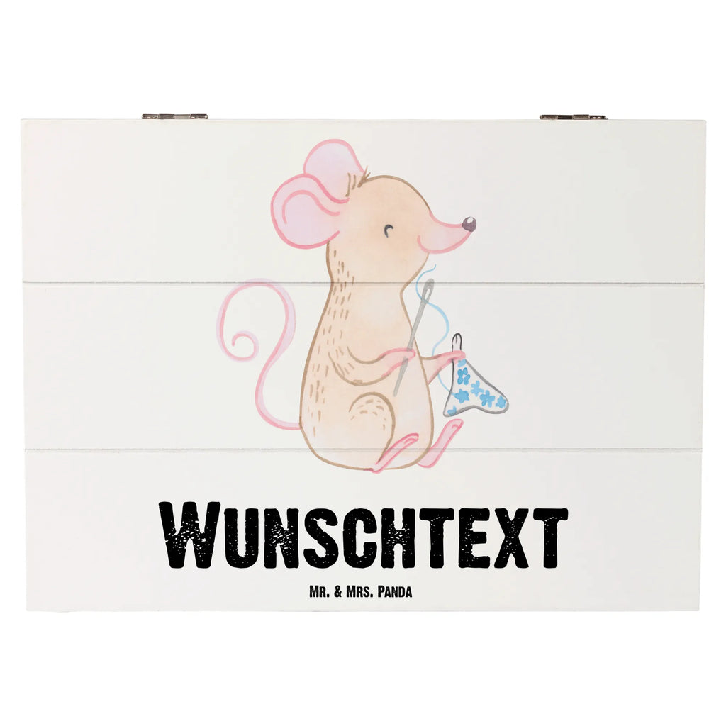 Personalisierte Holzkiste Maus Nähen Holzkiste mit Namen, Kiste mit Namen, Schatzkiste mit Namen, Truhe mit Namen, Schatulle mit Namen, Erinnerungsbox mit Namen, Erinnerungskiste, mit Namen, Dekokiste mit Namen, Aufbewahrungsbox mit Namen, Holzkiste Personalisiert, Kiste Personalisiert, Schatzkiste Personalisiert, Truhe Personalisiert, Schatulle Personalisiert, Erinnerungsbox Personalisiert, Erinnerungskiste Personalisiert, Dekokiste Personalisiert, Aufbewahrungsbox Personalisiert, Geschenkbox personalisiert, GEschenkdose personalisiert, Geschenk, Sport, Sportart, Hobby, Schenken, Danke, Dankeschön, Auszeichnung, Gewinn, Sportler, Nähen, kreatives Hobby, Nähkurs, Nähmaschine, DIY