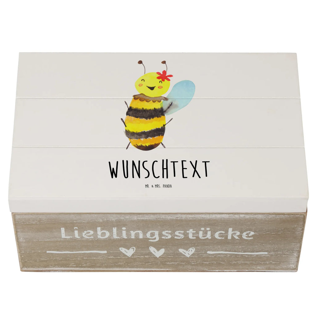 Personalisierte Holzkiste Biene Happy Holzkiste mit Namen, Kiste mit Namen, Schatzkiste mit Namen, Truhe mit Namen, Schatulle mit Namen, Erinnerungsbox mit Namen, Erinnerungskiste, mit Namen, Dekokiste mit Namen, Aufbewahrungsbox mit Namen, Holzkiste Personalisiert, Kiste Personalisiert, Schatzkiste Personalisiert, Truhe Personalisiert, Schatulle Personalisiert, Erinnerungsbox Personalisiert, Erinnerungskiste Personalisiert, Dekokiste Personalisiert, Aufbewahrungsbox Personalisiert, Geschenkbox personalisiert, GEschenkdose personalisiert, Biene, Wespe, Hummel