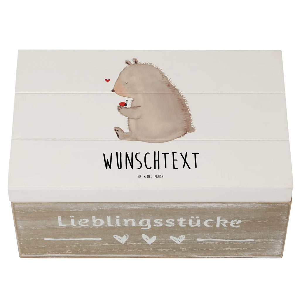 Personalisierte Holzkiste Bär Marienkäfer Holzkiste mit Namen, Kiste mit Namen, Schatzkiste mit Namen, Truhe mit Namen, Schatulle mit Namen, Erinnerungsbox mit Namen, Erinnerungskiste, mit Namen, Dekokiste mit Namen, Aufbewahrungsbox mit Namen, Holzkiste Personalisiert, Kiste Personalisiert, Schatzkiste Personalisiert, Truhe Personalisiert, Schatulle Personalisiert, Erinnerungsbox Personalisiert, Erinnerungskiste Personalisiert, Dekokiste Personalisiert, Aufbewahrungsbox Personalisiert, Geschenkbox personalisiert, GEschenkdose personalisiert, Bär, Teddy, Teddybär, Marienkäfer, Liebe, Freiheit, Motivation, Das Leben ist schön