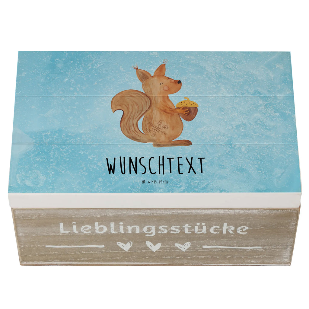 Personalisierte Holzkiste Eichhörnchen Weihnachten Holzkiste mit Namen, Kiste mit Namen, Schatzkiste mit Namen, Truhe mit Namen, Schatulle mit Namen, Erinnerungsbox mit Namen, Erinnerungskiste, mit Namen, Dekokiste mit Namen, Aufbewahrungsbox mit Namen, Holzkiste Personalisiert, Kiste Personalisiert, Schatzkiste Personalisiert, Truhe Personalisiert, Schatulle Personalisiert, Erinnerungsbox Personalisiert, Erinnerungskiste Personalisiert, Dekokiste Personalisiert, Aufbewahrungsbox Personalisiert, Geschenkbox personalisiert, GEschenkdose personalisiert, Winter, Weihnachten, Weihnachtsdeko, Nikolaus, Advent, Heiligabend, Wintermotiv, Frohe Weihnachten, Frohes neues Jahr, Guten Rutsch, Weihnachtsmotiv, Weihnachtsgruß, Neujahr, Vogel