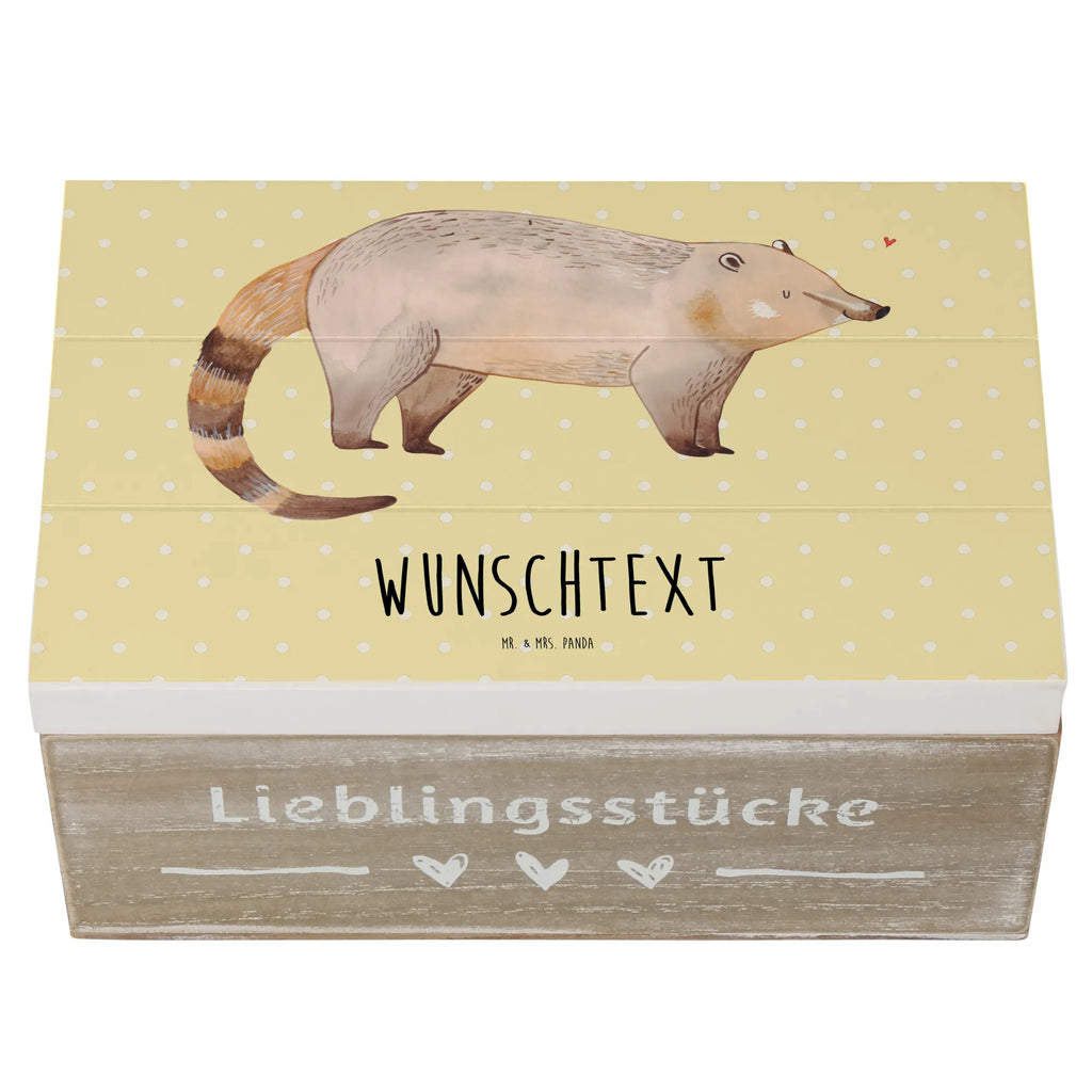 Personalisierte Holzkiste Nasenbär Holzkiste mit Namen, Kiste mit Namen, Schatzkiste mit Namen, Truhe mit Namen, Schatulle mit Namen, Erinnerungsbox mit Namen, Erinnerungskiste, mit Namen, Dekokiste mit Namen, Aufbewahrungsbox mit Namen, Holzkiste Personalisiert, Kiste Personalisiert, Schatzkiste Personalisiert, Truhe Personalisiert, Schatulle Personalisiert, Erinnerungsbox Personalisiert, Erinnerungskiste Personalisiert, Dekokiste Personalisiert, Aufbewahrungsbox Personalisiert, Geschenkbox personalisiert, GEschenkdose personalisiert, Tiermotive, Gute Laune, lustige Sprüche, Tiere, Nasenbär, Nasenbären, Rüsselbär, Bär