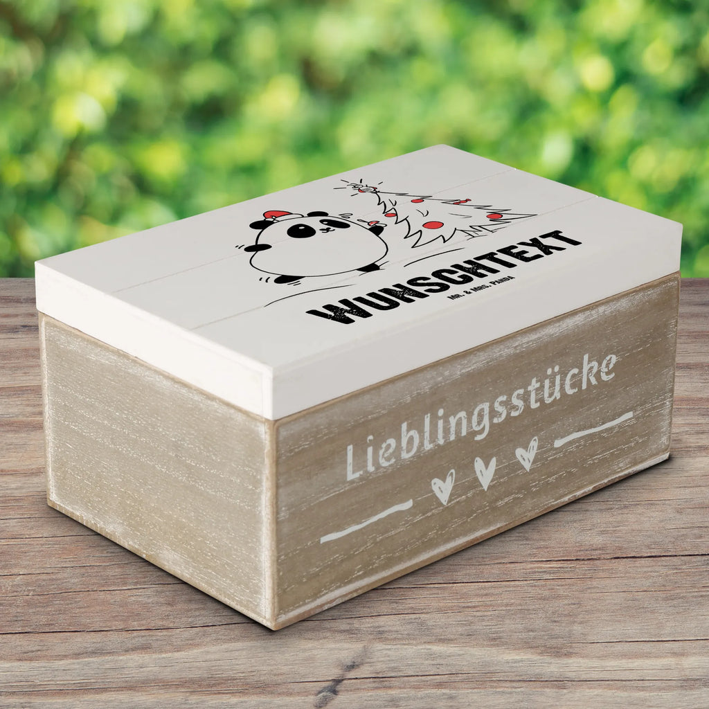 Personalisierte Holzkiste Panda Weihnachtszeit Holzkiste mit Namen, Kiste mit Namen, Schatzkiste mit Namen, Truhe mit Namen, Schatulle mit Namen, Erinnerungsbox mit Namen, Erinnerungskiste, mit Namen, Dekokiste mit Namen, Aufbewahrungsbox mit Namen, Holzkiste Personalisiert, Kiste Personalisiert, Schatzkiste Personalisiert, Truhe Personalisiert, Schatulle Personalisiert, Erinnerungsbox Personalisiert, Erinnerungskiste Personalisiert, Dekokiste Personalisiert, Aufbewahrungsbox Personalisiert, Geschenkbox personalisiert, GEschenkdose personalisiert