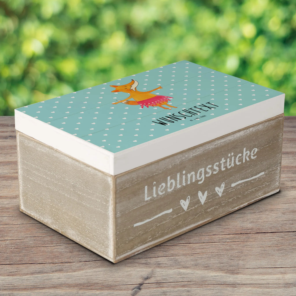 Personalisierte Holzkiste Fuchs Ballerina Holzkiste mit Namen, Kiste mit Namen, Schatzkiste mit Namen, Truhe mit Namen, Schatulle mit Namen, Erinnerungsbox mit Namen, Erinnerungskiste, mit Namen, Dekokiste mit Namen, Aufbewahrungsbox mit Namen, Holzkiste Personalisiert, Kiste Personalisiert, Schatzkiste Personalisiert, Truhe Personalisiert, Schatulle Personalisiert, Erinnerungsbox Personalisiert, Erinnerungskiste Personalisiert, Dekokiste Personalisiert, Aufbewahrungsbox Personalisiert, Geschenkbox personalisiert, GEschenkdose personalisiert, Fuchs, Fuchs Spruch, Füchse, Füchsin, Ballerina, Ballett, Tänzerin, Tanzen, Party, Einladung, Geburtstag