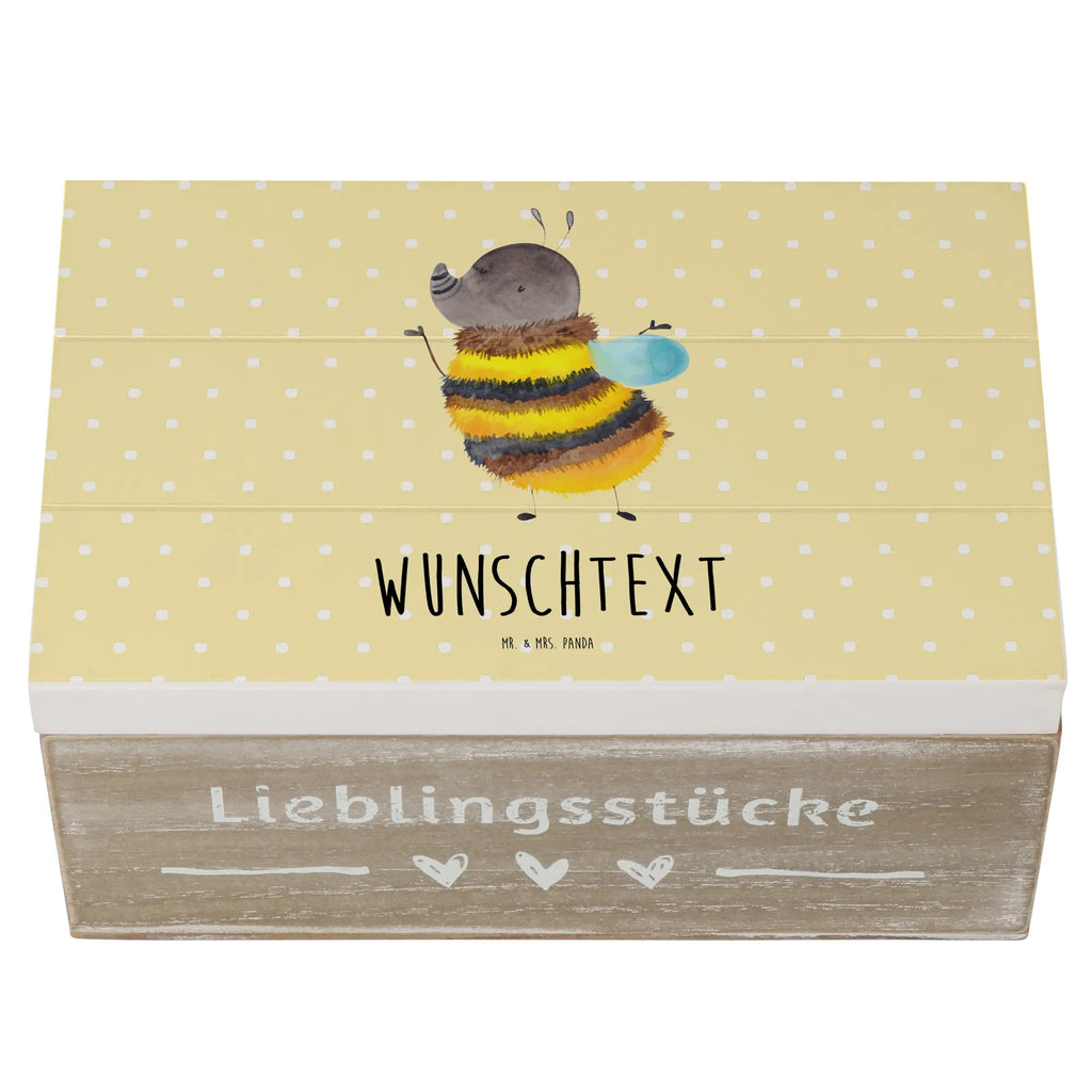 Personalisierte Holzkiste Hummel flauschig Holzkiste mit Namen, Kiste mit Namen, Schatzkiste mit Namen, Truhe mit Namen, Schatulle mit Namen, Erinnerungsbox mit Namen, Erinnerungskiste, mit Namen, Dekokiste mit Namen, Aufbewahrungsbox mit Namen, Holzkiste Personalisiert, Kiste Personalisiert, Schatzkiste Personalisiert, Truhe Personalisiert, Schatulle Personalisiert, Erinnerungsbox Personalisiert, Erinnerungskiste Personalisiert, Dekokiste Personalisiert, Aufbewahrungsbox Personalisiert, Geschenkbox personalisiert, GEschenkdose personalisiert, Tiermotive, Gute Laune, lustige Sprüche, Tiere, Hummel, Flauschig, Biene, Blume, Natur