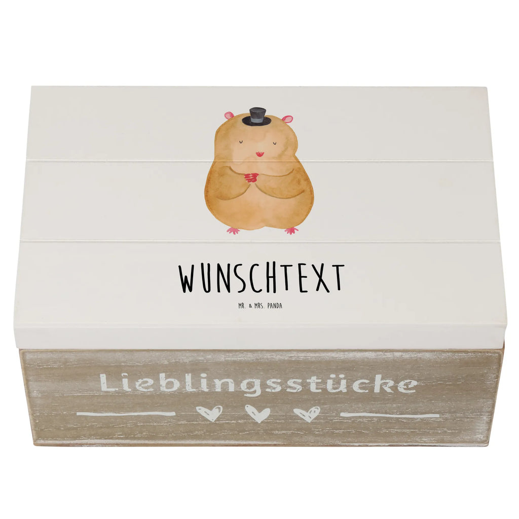 Personalisierte Holzkiste Hamster Hut Holzkiste mit Namen, Kiste mit Namen, Schatzkiste mit Namen, Truhe mit Namen, Schatulle mit Namen, Erinnerungsbox mit Namen, Erinnerungskiste, mit Namen, Dekokiste mit Namen, Aufbewahrungsbox mit Namen, Holzkiste Personalisiert, Kiste Personalisiert, Schatzkiste Personalisiert, Truhe Personalisiert, Schatulle Personalisiert, Erinnerungsbox Personalisiert, Erinnerungskiste Personalisiert, Dekokiste Personalisiert, Aufbewahrungsbox Personalisiert, Geschenkbox personalisiert, GEschenkdose personalisiert, Tiermotive, Gute Laune, lustige Sprüche, Tiere, Hamster, Hut, Magier, Zylinder, Zwerghamster, Zauberer