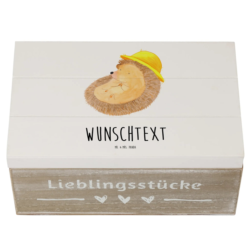 Personalisierte Holzkiste Igel betet Holzkiste mit Namen, Kiste mit Namen, Schatzkiste mit Namen, Truhe mit Namen, Schatulle mit Namen, Erinnerungsbox mit Namen, Erinnerungskiste, mit Namen, Dekokiste mit Namen, Aufbewahrungsbox mit Namen, Holzkiste Personalisiert, Kiste Personalisiert, Schatzkiste Personalisiert, Truhe Personalisiert, Schatulle Personalisiert, Erinnerungsbox Personalisiert, Erinnerungskiste Personalisiert, Dekokiste Personalisiert, Aufbewahrungsbox Personalisiert, Geschenkbox personalisiert, GEschenkdose personalisiert, Tiermotive, Gute Laune, lustige Sprüche, Tiere, Igel, Igel mit Hut, Sonnenhut, Gott, Amen, beten, Leben, Dankbarkeit, Dankbar sein, dankbar, genießen