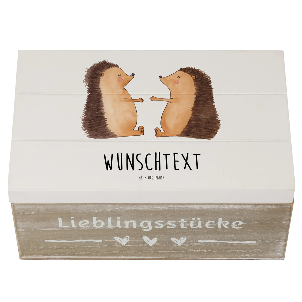 Personalisierte Holzkiste Igel Liebe Holzkiste mit Namen, Kiste mit Namen, Schatzkiste mit Namen, Truhe mit Namen, Schatulle mit Namen, Erinnerungsbox mit Namen, Erinnerungskiste, mit Namen, Dekokiste mit Namen, Aufbewahrungsbox mit Namen, Holzkiste Personalisiert, Kiste Personalisiert, Schatzkiste Personalisiert, Truhe Personalisiert, Schatulle Personalisiert, Erinnerungsbox Personalisiert, Erinnerungskiste Personalisiert, Dekokiste Personalisiert, Aufbewahrungsbox Personalisiert, Geschenkbox personalisiert, GEschenkdose personalisiert, Liebe, Partner, Freund, Freundin, Ehemann, Ehefrau, Heiraten, Verlobung, Heiratsantrag, Liebesgeschenk, Jahrestag, Hocheitstag, Verliebt, Verlobt, Verheiratet, Geschenk, Liebesbeweis, Hochzeitstag, Hochzeit, Igel