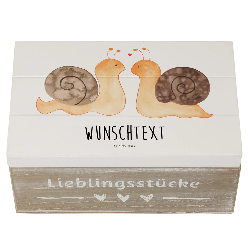 Personalisierte Holzkiste Schnecken Liebe Holzkiste mit Namen, Kiste mit Namen, Schatzkiste mit Namen, Truhe mit Namen, Schatulle mit Namen, Erinnerungsbox mit Namen, Erinnerungskiste, mit Namen, Dekokiste mit Namen, Aufbewahrungsbox mit Namen, Holzkiste Personalisiert, Kiste Personalisiert, Schatzkiste Personalisiert, Truhe Personalisiert, Schatulle Personalisiert, Erinnerungsbox Personalisiert, Erinnerungskiste Personalisiert, Dekokiste Personalisiert, Aufbewahrungsbox Personalisiert, Geschenkbox personalisiert, GEschenkdose personalisiert, Liebe, Partner, Freund, Freundin, Ehemann, Ehefrau, Heiraten, Verlobung, Heiratsantrag, Liebesgeschenk, Jahrestag, Hocheitstag