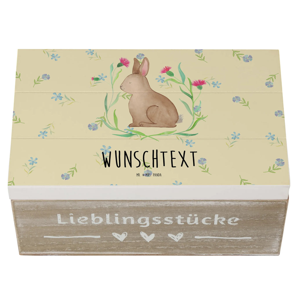 Personalisierte Holzkiste Hase Sitzen Holzkiste mit Namen, Kiste mit Namen, Schatzkiste mit Namen, Truhe mit Namen, Schatulle mit Namen, Erinnerungsbox mit Namen, Erinnerungskiste, mit Namen, Dekokiste mit Namen, Aufbewahrungsbox mit Namen, Holzkiste Personalisiert, Kiste Personalisiert, Schatzkiste Personalisiert, Truhe Personalisiert, Schatulle Personalisiert, Erinnerungsbox Personalisiert, Erinnerungskiste Personalisiert, Dekokiste Personalisiert, Aufbewahrungsbox Personalisiert, Geschenkbox personalisiert, GEschenkdose personalisiert, Ostern, Osterhase, Ostergeschenke, Osternest, Osterdeko, Geschenke zu Ostern, Ostern Geschenk, Ostergeschenke Kinder, Ostern Kinder, Frohe Ostern, Ostergrüße, Osterblume, Liebe, Grüße, Hase, Kaninchen