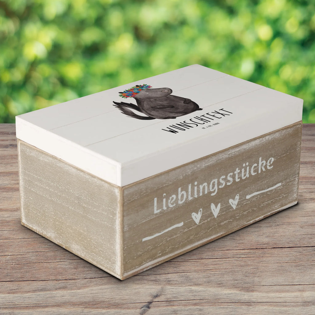 Personalisierte Holzkiste Stinktier Blumenmaedchen Holzkiste mit Namen, Kiste mit Namen, Schatzkiste mit Namen, Truhe mit Namen, Schatulle mit Namen, Erinnerungsbox mit Namen, Erinnerungskiste, mit Namen, Dekokiste mit Namen, Aufbewahrungsbox mit Namen, Holzkiste Personalisiert, Kiste Personalisiert, Schatzkiste Personalisiert, Truhe Personalisiert, Schatulle Personalisiert, Erinnerungsbox Personalisiert, Erinnerungskiste Personalisiert, Dekokiste Personalisiert, Aufbewahrungsbox Personalisiert, Geschenkbox personalisiert, GEschenkdose personalisiert, Stinktier, Skunk, Wildtier, Raubtier, Stinker, Stinki, Yoga, Namaste, Lebe, Liebe, Lache