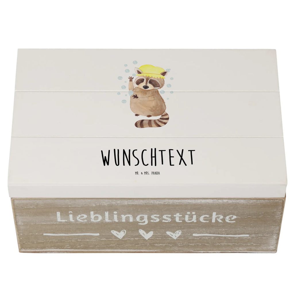 Personalisierte Holzkiste Waschbär Holzkiste mit Namen, Kiste mit Namen, Schatzkiste mit Namen, Truhe mit Namen, Schatulle mit Namen, Erinnerungsbox mit Namen, Erinnerungskiste, mit Namen, Dekokiste mit Namen, Aufbewahrungsbox mit Namen, Holzkiste Personalisiert, Kiste Personalisiert, Schatzkiste Personalisiert, Truhe Personalisiert, Schatulle Personalisiert, Erinnerungsbox Personalisiert, Erinnerungskiste Personalisiert, Dekokiste Personalisiert, Aufbewahrungsbox Personalisiert, Geschenkbox personalisiert, GEschenkdose personalisiert, Tiermotive, Gute Laune, lustige Sprüche, Tiere, Waschbär, Tagträumen, Plan, Fröhlich, waschen, Seifenblasen