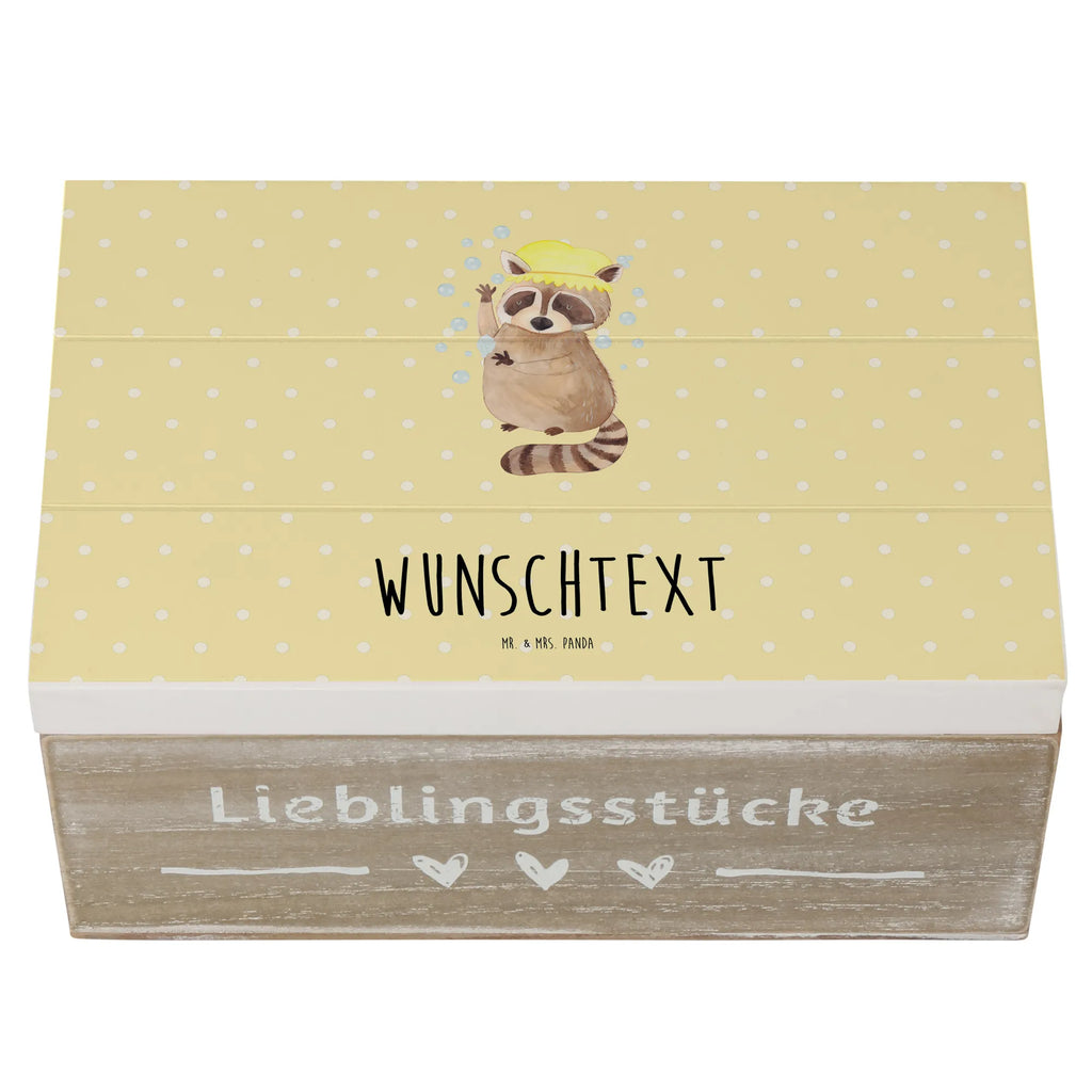 Personalisierte Holzkiste Waschbär Holzkiste mit Namen, Kiste mit Namen, Schatzkiste mit Namen, Truhe mit Namen, Schatulle mit Namen, Erinnerungsbox mit Namen, Erinnerungskiste, mit Namen, Dekokiste mit Namen, Aufbewahrungsbox mit Namen, Holzkiste Personalisiert, Kiste Personalisiert, Schatzkiste Personalisiert, Truhe Personalisiert, Schatulle Personalisiert, Erinnerungsbox Personalisiert, Erinnerungskiste Personalisiert, Dekokiste Personalisiert, Aufbewahrungsbox Personalisiert, Geschenkbox personalisiert, GEschenkdose personalisiert, Tiermotive, Gute Laune, lustige Sprüche, Tiere, Waschbär, Tagträumen, Plan, Fröhlich, waschen, Seifenblasen