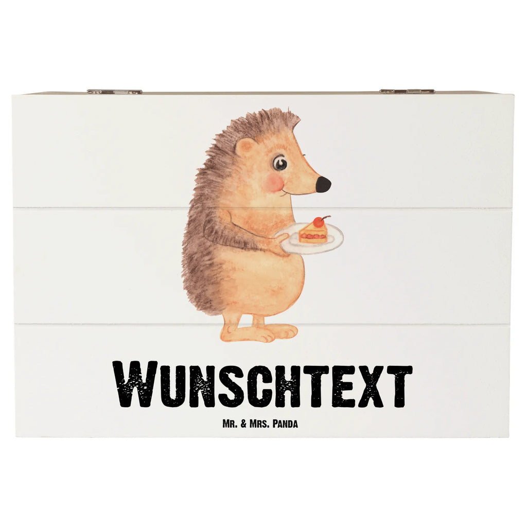 Personalisierte Holzkiste Igel Kuchenstück Holzkiste mit Namen, Kiste mit Namen, Schatzkiste mit Namen, Truhe mit Namen, Schatulle mit Namen, Erinnerungsbox mit Namen, Erinnerungskiste, mit Namen, Dekokiste mit Namen, Aufbewahrungsbox mit Namen, Holzkiste Personalisiert, Kiste Personalisiert, Schatzkiste Personalisiert, Truhe Personalisiert, Schatulle Personalisiert, Erinnerungsbox Personalisiert, Erinnerungskiste Personalisiert, Dekokiste Personalisiert, Aufbewahrungsbox Personalisiert, Geschenkbox personalisiert, GEschenkdose personalisiert, Tiermotive, Gute Laune, lustige Sprüche, Tiere, Igel, Essen Spruch, Kuchen, Backen Geschenk, Kuchen backen, Einladung Party, Geburtstagskuchen, Torte