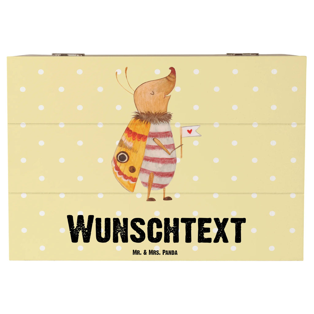 Personalisierte Holzkiste Nachtfalter Fähnchen Holzkiste mit Namen, Kiste mit Namen, Schatzkiste mit Namen, Truhe mit Namen, Schatulle mit Namen, Erinnerungsbox mit Namen, Erinnerungskiste, mit Namen, Dekokiste mit Namen, Aufbewahrungsbox mit Namen, Holzkiste Personalisiert, Kiste Personalisiert, Schatzkiste Personalisiert, Truhe Personalisiert, Schatulle Personalisiert, Erinnerungsbox Personalisiert, Erinnerungskiste Personalisiert, Dekokiste Personalisiert, Aufbewahrungsbox Personalisiert, Geschenkbox personalisiert, GEschenkdose personalisiert, Tiermotive, Gute Laune, lustige Sprüche, Tiere, Nachtfalter, Käfer, Spruch lustig, Spruch witzig, süß, niedlich, Küche Deko, Was kostet die Welt