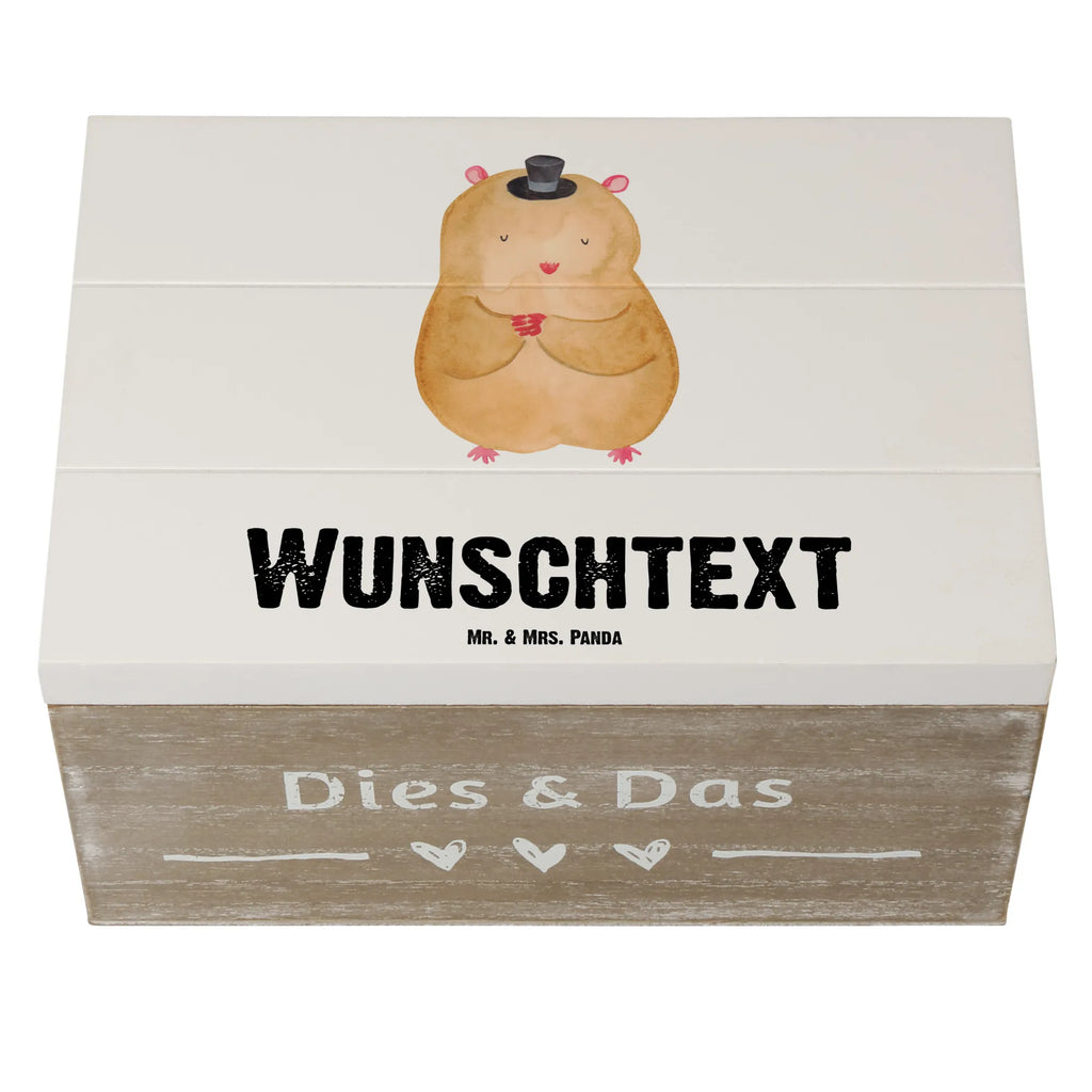 Personalisierte Holzkiste Hamster Hut Holzkiste mit Namen, Kiste mit Namen, Schatzkiste mit Namen, Truhe mit Namen, Schatulle mit Namen, Erinnerungsbox mit Namen, Erinnerungskiste, mit Namen, Dekokiste mit Namen, Aufbewahrungsbox mit Namen, Holzkiste Personalisiert, Kiste Personalisiert, Schatzkiste Personalisiert, Truhe Personalisiert, Schatulle Personalisiert, Erinnerungsbox Personalisiert, Erinnerungskiste Personalisiert, Dekokiste Personalisiert, Aufbewahrungsbox Personalisiert, Geschenkbox personalisiert, GEschenkdose personalisiert, Tiermotive, Gute Laune, lustige Sprüche, Tiere, Hamster, Hut, Magier, Zylinder, Zwerghamster, Zauberer