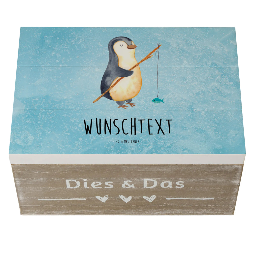 Personalisierte Holzkiste Pinguin Angler Holzkiste mit Namen, Kiste mit Namen, Schatzkiste mit Namen, Truhe mit Namen, Schatulle mit Namen, Erinnerungsbox mit Namen, Erinnerungskiste, mit Namen, Dekokiste mit Namen, Aufbewahrungsbox mit Namen, Holzkiste Personalisiert, Kiste Personalisiert, Schatzkiste Personalisiert, Truhe Personalisiert, Schatulle Personalisiert, Erinnerungsbox Personalisiert, Erinnerungskiste Personalisiert, Dekokiste Personalisiert, Aufbewahrungsbox Personalisiert, Geschenkbox personalisiert, GEschenkdose personalisiert, Pinguin, Pinguine, Angeln, Angler, Tagträume, Hobby, Plan, Planer, Tagesplan, Neustart, Motivation, Geschenk, Freundinnen, Geschenkidee, Urlaub, Wochenende