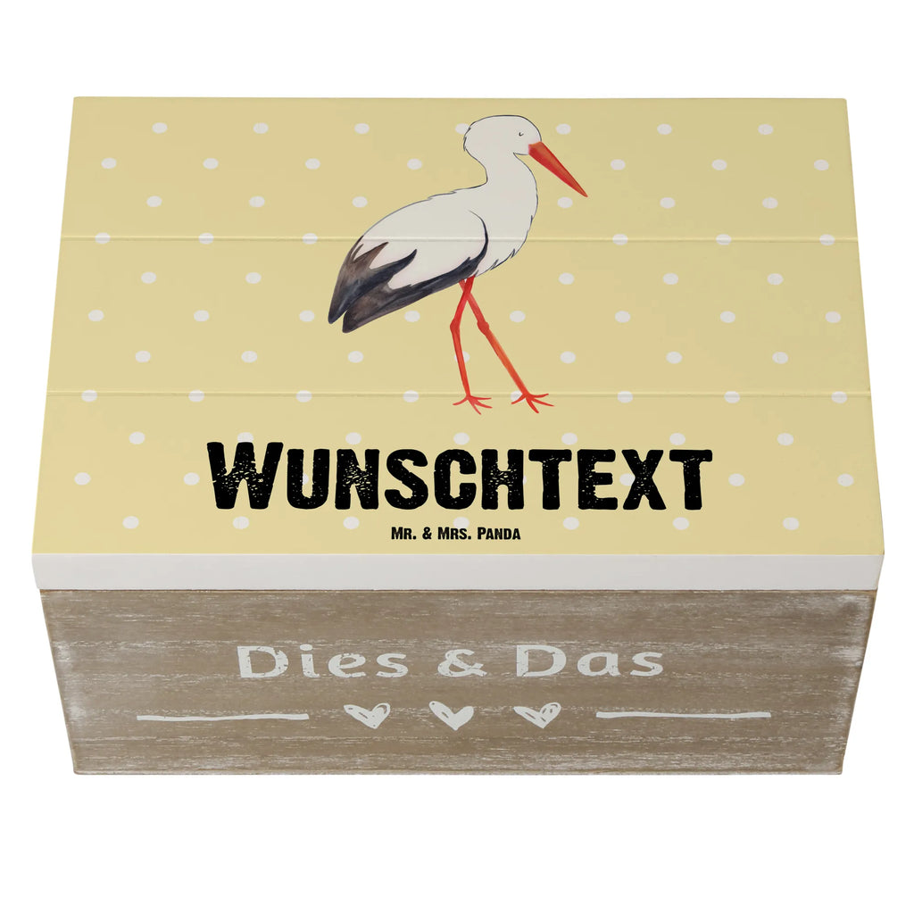 Personalisierte Holzkiste Storch Holzkiste mit Namen, Kiste mit Namen, Schatzkiste mit Namen, Truhe mit Namen, Schatulle mit Namen, Erinnerungsbox mit Namen, Erinnerungskiste, mit Namen, Dekokiste mit Namen, Aufbewahrungsbox mit Namen, Holzkiste Personalisiert, Kiste Personalisiert, Schatzkiste Personalisiert, Truhe Personalisiert, Schatulle Personalisiert, Erinnerungsbox Personalisiert, Erinnerungskiste Personalisiert, Dekokiste Personalisiert, Aufbewahrungsbox Personalisiert, Geschenkbox personalisiert, GEschenkdose personalisiert, Tiermotive, Gute Laune, lustige Sprüche, Tiere, Storch, Störche, Schwangerschaft, Geburt, Mutter, Mütter, Mutter werden, Schwanger, Babybauch, Baby