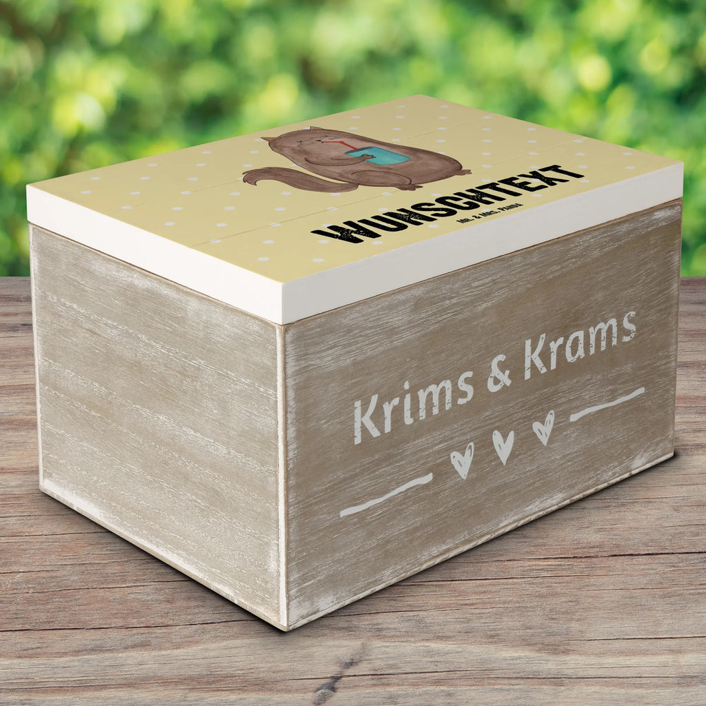 Personalisierte Holzkiste Katze Dose Holzkiste mit Namen, Kiste mit Namen, Schatzkiste mit Namen, Truhe mit Namen, Schatulle mit Namen, Erinnerungsbox mit Namen, Erinnerungskiste, mit Namen, Dekokiste mit Namen, Aufbewahrungsbox mit Namen, Holzkiste Personalisiert, Kiste Personalisiert, Schatzkiste Personalisiert, Truhe Personalisiert, Schatulle Personalisiert, Erinnerungsbox Personalisiert, Erinnerungskiste Personalisiert, Dekokiste Personalisiert, Aufbewahrungsbox Personalisiert, Geschenkbox personalisiert, GEschenkdose personalisiert, Katze, Katzenmotiv, Katzenfan, Katzendeko, Katzenfreund, Katzenliebhaber, Katzenprodukte, Katzenartikel, Katzenaccessoires, Katzensouvenirs, Katzenliebhaberprodukte, Katzenmotive, Katzen, Kater, Mietze, Cat, Cats, Katzenhalter, Katzenbesitzerin, Haustier, Futter, Katzenfutter