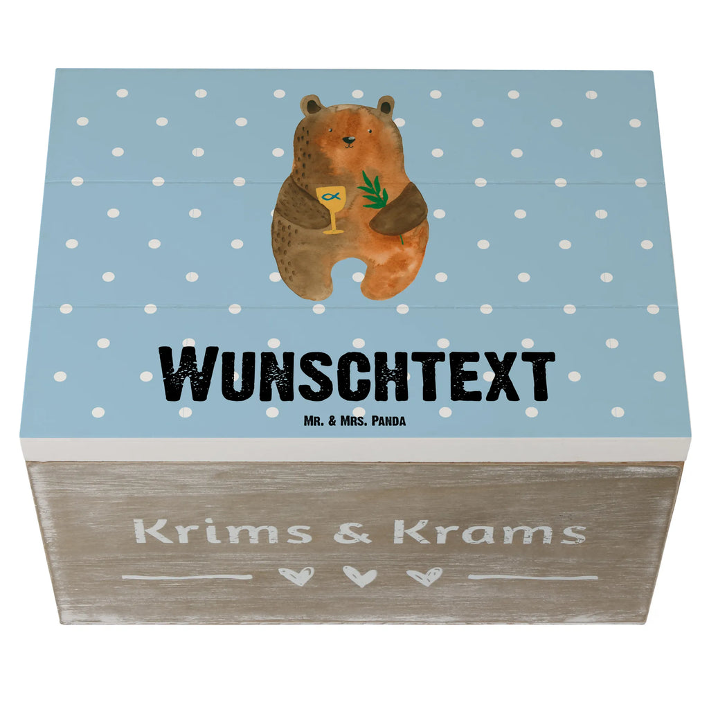 Personalisierte Holzkiste Bär Konfirmation Holzkiste mit Namen, Kiste mit Namen, Schatzkiste mit Namen, Truhe mit Namen, Schatulle mit Namen, Erinnerungsbox mit Namen, Erinnerungskiste, mit Namen, Dekokiste mit Namen, Aufbewahrungsbox mit Namen, Holzkiste Personalisiert, Kiste Personalisiert, Schatzkiste Personalisiert, Truhe Personalisiert, Schatulle Personalisiert, Erinnerungsbox Personalisiert, Erinnerungskiste Personalisiert, Dekokiste Personalisiert, Aufbewahrungsbox Personalisiert, Geschenkbox personalisiert, GEschenkdose personalisiert, Bär, Teddy, Teddybär, Konfirmation, Kirche, evangelisch, Gottesdienst