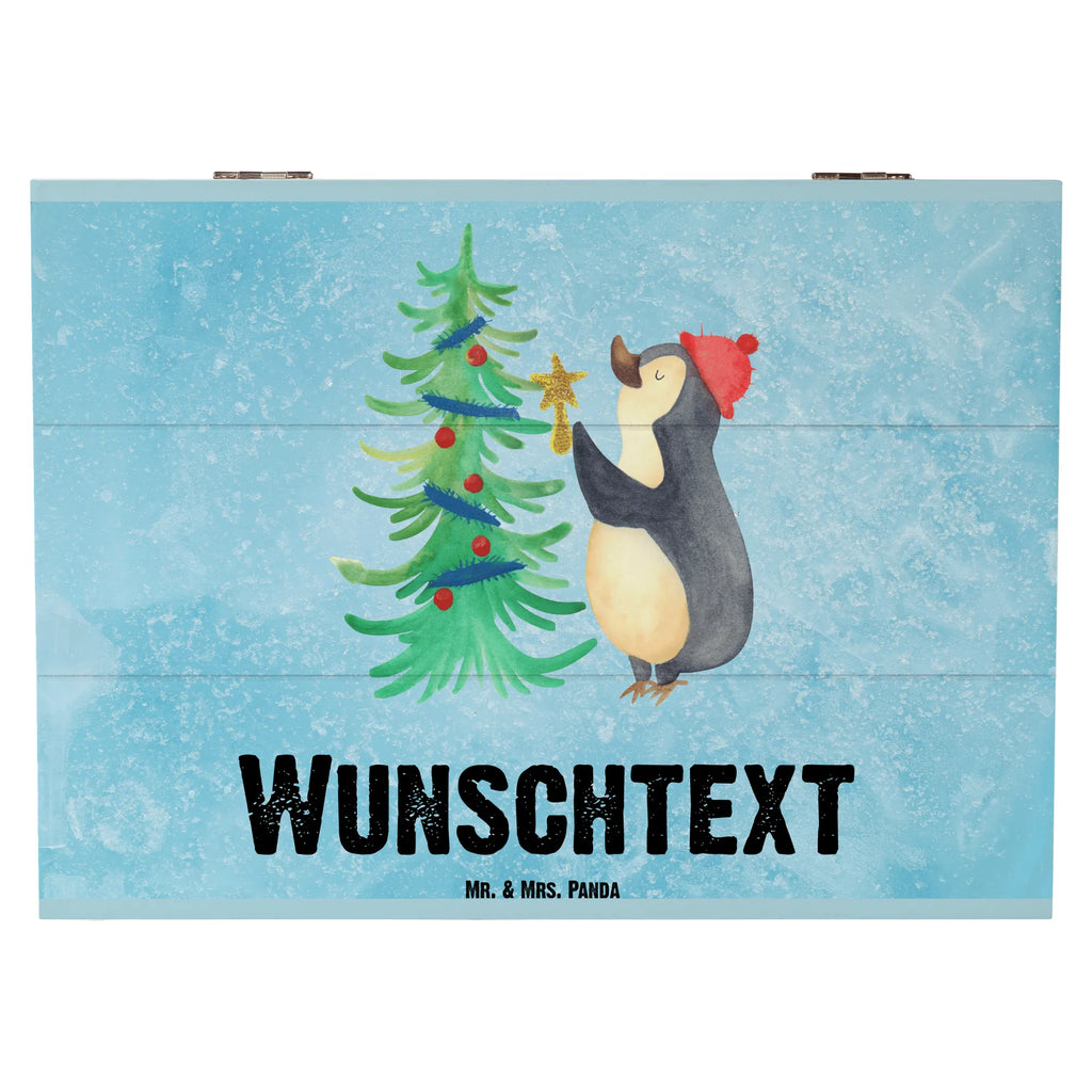 Personalisierte Holzkiste Pinguin Weihnachtsbaum Holzkiste mit Namen, Kiste mit Namen, Schatzkiste mit Namen, Truhe mit Namen, Schatulle mit Namen, Erinnerungsbox mit Namen, Erinnerungskiste, mit Namen, Dekokiste mit Namen, Aufbewahrungsbox mit Namen, Holzkiste Personalisiert, Kiste Personalisiert, Schatzkiste Personalisiert, Truhe Personalisiert, Schatulle Personalisiert, Erinnerungsbox Personalisiert, Erinnerungskiste Personalisiert, Dekokiste Personalisiert, Aufbewahrungsbox Personalisiert, Geschenkbox personalisiert, GEschenkdose personalisiert, Winter, Weihnachten, Weihnachtsdeko, Nikolaus, Advent, Heiligabend, Wintermotiv, Pinguin