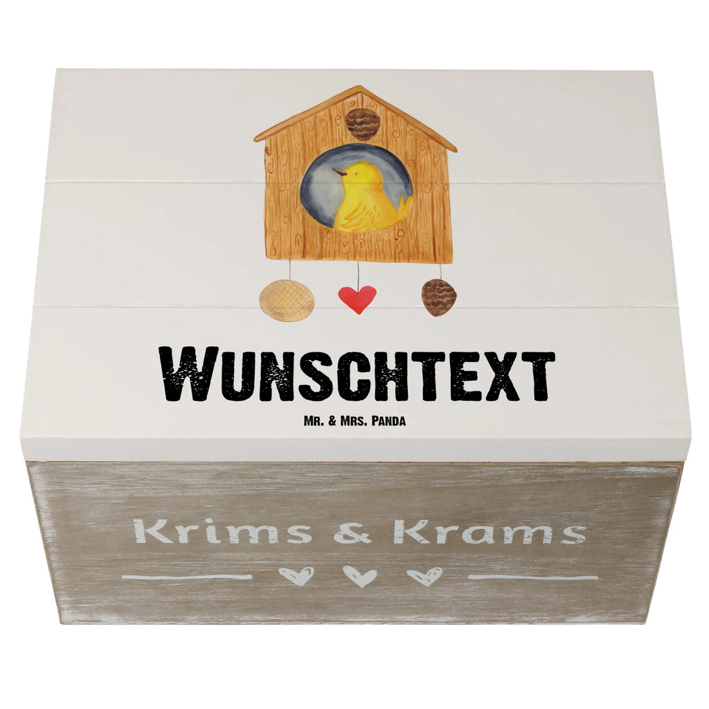 Personalisierte Holzkiste Vogelhaus sweet Home Holzkiste mit Namen, Kiste mit Namen, Schatzkiste mit Namen, Truhe mit Namen, Schatulle mit Namen, Erinnerungsbox mit Namen, Erinnerungskiste, mit Namen, Dekokiste mit Namen, Aufbewahrungsbox mit Namen, Holzkiste Personalisiert, Kiste Personalisiert, Schatzkiste Personalisiert, Truhe Personalisiert, Schatulle Personalisiert, Erinnerungsbox Personalisiert, Erinnerungskiste Personalisiert, Dekokiste Personalisiert, Aufbewahrungsbox Personalisiert, Geschenkbox personalisiert, GEschenkdose personalisiert, Tiermotive, Gute Laune, lustige Sprüche, Tiere, Vogelhaus, Vogel, Home sweet Home, Einzug, Umzug, Geschenk, Einzugsgeschenk, Hausbau, Haus