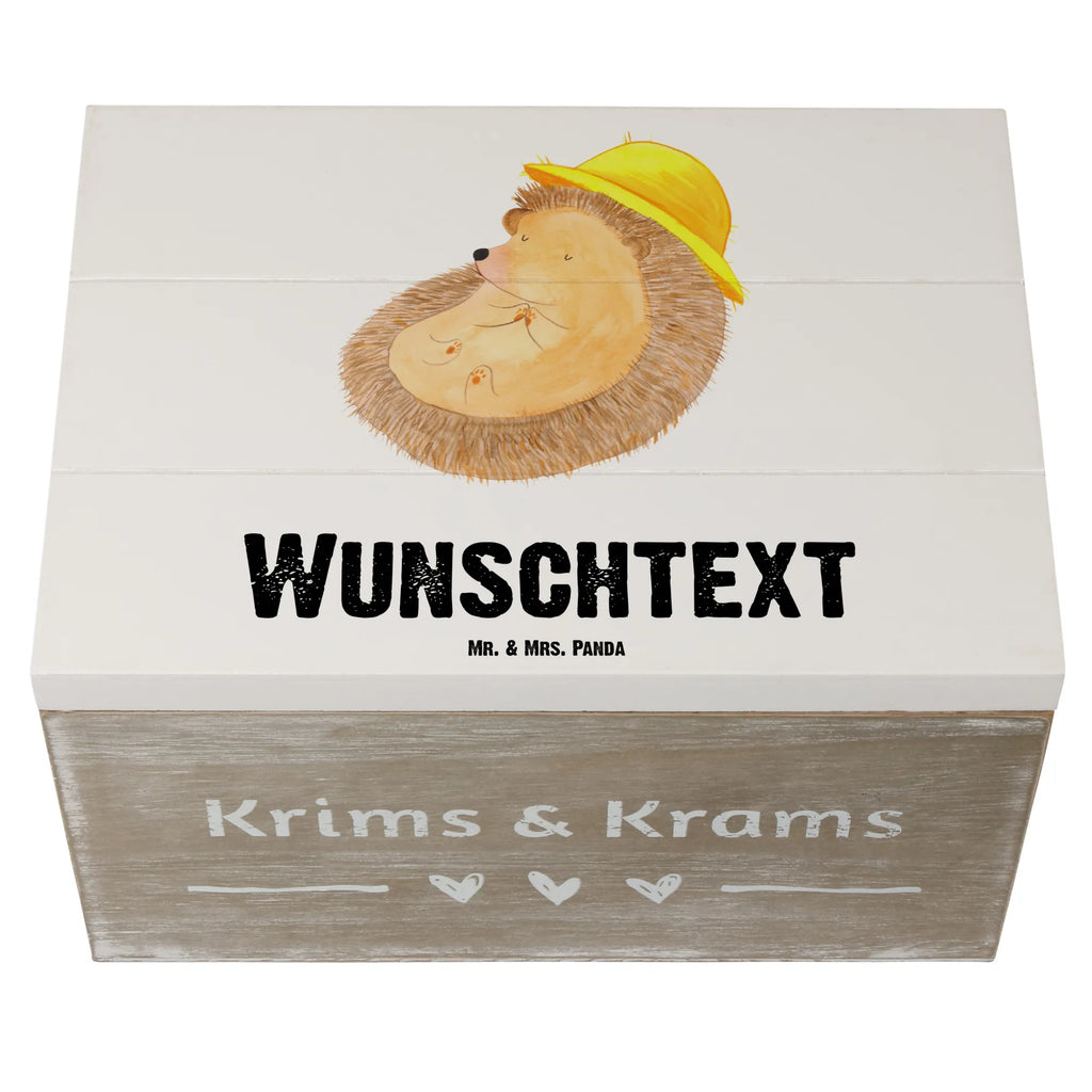 Personalisierte Holzkiste Igel betet Holzkiste mit Namen, Kiste mit Namen, Schatzkiste mit Namen, Truhe mit Namen, Schatulle mit Namen, Erinnerungsbox mit Namen, Erinnerungskiste, mit Namen, Dekokiste mit Namen, Aufbewahrungsbox mit Namen, Holzkiste Personalisiert, Kiste Personalisiert, Schatzkiste Personalisiert, Truhe Personalisiert, Schatulle Personalisiert, Erinnerungsbox Personalisiert, Erinnerungskiste Personalisiert, Dekokiste Personalisiert, Aufbewahrungsbox Personalisiert, Geschenkbox personalisiert, GEschenkdose personalisiert, Tiermotive, Gute Laune, lustige Sprüche, Tiere, Igel, Igel mit Hut, Sonnenhut, Gott, Amen, beten, Leben, Dankbarkeit, Dankbar sein, dankbar, genießen