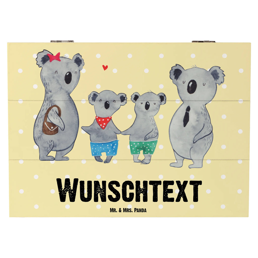 Personalisierte Holzkiste Koala Familie zwei Holzkiste mit Namen, Kiste mit Namen, Schatzkiste mit Namen, Truhe mit Namen, Schatulle mit Namen, Erinnerungsbox mit Namen, Erinnerungskiste, mit Namen, Dekokiste mit Namen, Aufbewahrungsbox mit Namen, Holzkiste Personalisiert, Kiste Personalisiert, Schatzkiste Personalisiert, Truhe Personalisiert, Schatulle Personalisiert, Erinnerungsbox Personalisiert, Erinnerungskiste Personalisiert, Dekokiste Personalisiert, Aufbewahrungsbox Personalisiert, Geschenkbox personalisiert, GEschenkdose personalisiert, Familie, Vatertag, Muttertag, Bruder, Schwester, Mama, Papa, Oma, Opa, Koala, Koalabär, beste Familie, Familienzeit, Familienleben, Koalafamilie, Lieblingsfamilie