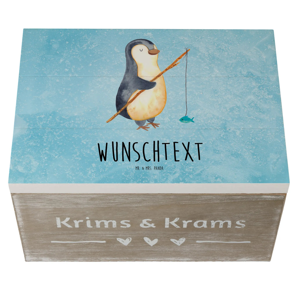 Personalisierte Holzkiste Pinguin Angler Holzkiste mit Namen, Kiste mit Namen, Schatzkiste mit Namen, Truhe mit Namen, Schatulle mit Namen, Erinnerungsbox mit Namen, Erinnerungskiste, mit Namen, Dekokiste mit Namen, Aufbewahrungsbox mit Namen, Holzkiste Personalisiert, Kiste Personalisiert, Schatzkiste Personalisiert, Truhe Personalisiert, Schatulle Personalisiert, Erinnerungsbox Personalisiert, Erinnerungskiste Personalisiert, Dekokiste Personalisiert, Aufbewahrungsbox Personalisiert, Geschenkbox personalisiert, GEschenkdose personalisiert, Pinguin, Pinguine, Angeln, Angler, Tagträume, Hobby, Plan, Planer, Tagesplan, Neustart, Motivation, Geschenk, Freundinnen, Geschenkidee, Urlaub, Wochenende