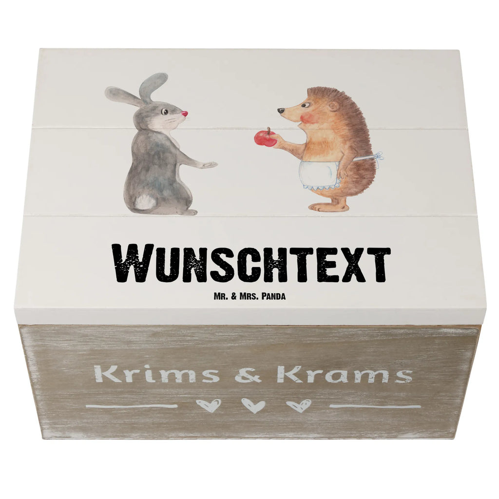 Personalisierte Holzkiste Hase Igel Holzkiste mit Namen, Kiste mit Namen, Schatzkiste mit Namen, Truhe mit Namen, Schatulle mit Namen, Erinnerungsbox mit Namen, Erinnerungskiste, mit Namen, Dekokiste mit Namen, Aufbewahrungsbox mit Namen, Holzkiste Personalisiert, Kiste Personalisiert, Schatzkiste Personalisiert, Truhe Personalisiert, Schatulle Personalisiert, Erinnerungsbox Personalisiert, Erinnerungskiste Personalisiert, Dekokiste Personalisiert, Aufbewahrungsbox Personalisiert, Geschenkbox personalisiert, GEschenkdose personalisiert, Tiermotive, Gute Laune, lustige Sprüche, Tiere, Igel und Hase, Igel, Hase, Liebe Spruch, Liebeskummer Geschenk, Herzschmerz, Trösten, Trennungsschmerz, Spruch romantisch