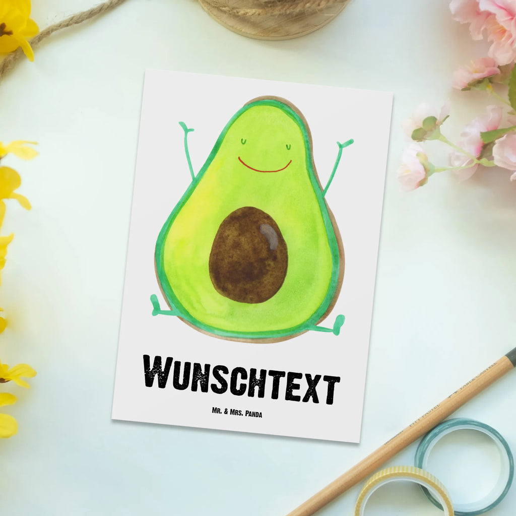 Personalisierte Postkarte Avocado Happy Postkarte mit Namen, Postkarte bedrucken, Postkarte mit Wunschtext, Postkarte personalisierbar, Geschenkkarte mit Namen, Grußkarte mit Namen, Karte mit Namen, Einladung mit Namen, Ansichtskarte mit Namen, Geschenkkarte mit Wunschtext, Grußkarte mit Wunschtext, Karte mit Wunschtext, Einladung mit Wunschtext, Ansichtskarte mit Wunschtext, Avocado, Veggie, Vegan, Gesund, Chaos