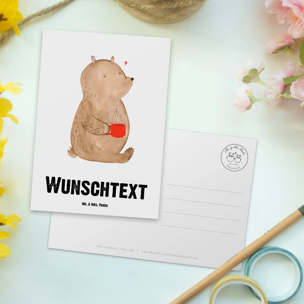 Personalisierte Postkarte Bär Kaffee Postkarte mit Namen, Postkarte bedrucken, Postkarte mit Wunschtext, Postkarte personalisierbar, Geschenkkarte mit Namen, Grußkarte mit Namen, Karte mit Namen, Einladung mit Namen, Ansichtskarte mit Namen, Geschenkkarte mit Wunschtext, Grußkarte mit Wunschtext, Karte mit Wunschtext, Einladung mit Wunschtext, Ansichtskarte mit Wunschtext, Bär, Teddy, Teddybär, Kaffee, Coffee, Bären, guten Morgen, Morgenroutine, Welt erobern, Welt retten, Motivation