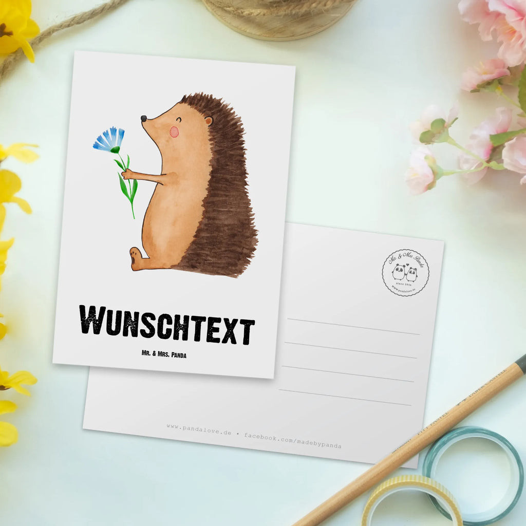 Personalisierte Postkarte Igel mit Blume Postkarte mit Namen, Postkarte bedrucken, Postkarte mit Wunschtext, Postkarte personalisierbar, Geschenkkarte mit Namen, Grußkarte mit Namen, Karte mit Namen, Einladung mit Namen, Ansichtskarte mit Namen, Geschenkkarte mit Wunschtext, Grußkarte mit Wunschtext, Karte mit Wunschtext, Einladung mit Wunschtext, Ansichtskarte mit Wunschtext, Tiermotive, Gute Laune, lustige Sprüche, Tiere, Igel, Gute Besserung, Genesungswünsche, Krankheit, Krankenhaus, krank, Besuch