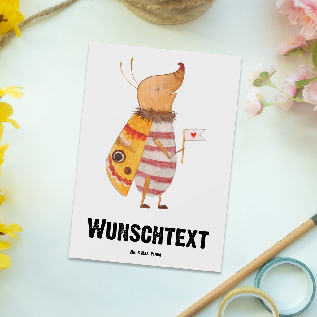 Personalisierte Postkarte Nachtfalter Fähnchen Postkarte mit Namen, Postkarte bedrucken, Postkarte mit Wunschtext, Postkarte personalisierbar, Geschenkkarte mit Namen, Grußkarte mit Namen, Karte mit Namen, Einladung mit Namen, Ansichtskarte mit Namen, Geschenkkarte mit Wunschtext, Grußkarte mit Wunschtext, Karte mit Wunschtext, Einladung mit Wunschtext, Ansichtskarte mit Wunschtext, Tiermotive, Gute Laune, lustige Sprüche, Tiere, Nachtfalter, Käfer, Spruch lustig, Spruch witzig, süß, niedlich, Küche Deko, Was kostet die Welt