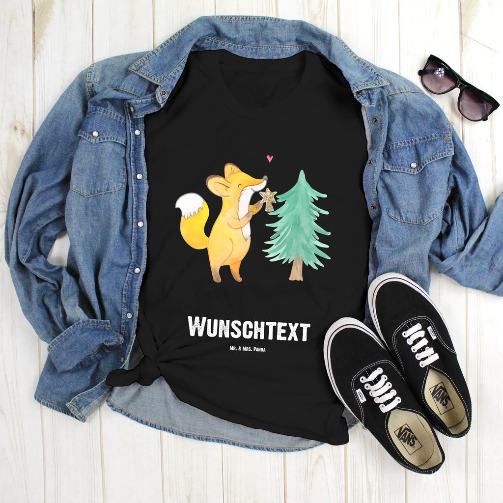 Personalisiertes T-Shirt Fuchs  Weihnachtsbaum T-Shirt Personalisiert, T-Shirt mit Namen, T-Shirt mit Aufruck, Männer, Frauen, Wunschtext, Bedrucken, Winter, Weihnachten, Weihnachtsdeko, Nikolaus, Advent, Heiligabend, Wintermotiv, Weihnachtsmann, Weihnachtstage, Fuchs, Schlittschuh, Weihnachtszeit, Weihnachtsdekoration