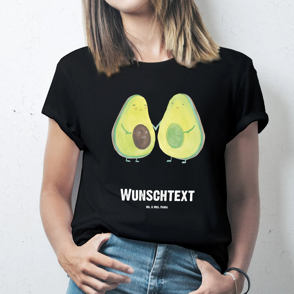 Personalisiertes T-Shirt Avocado Pärchen T-Shirt Personalisiert, T-Shirt mit Namen, T-Shirt mit Aufruck, Männer, Frauen, Wunschtext, Bedrucken, Avocado, Veggie, Vegan, Gesund, Avocuddle, Liebe, Schwangerschaft, Familie, Babyshower, Babyparty, Hochzeit, Kinder, Avocados, Geburt