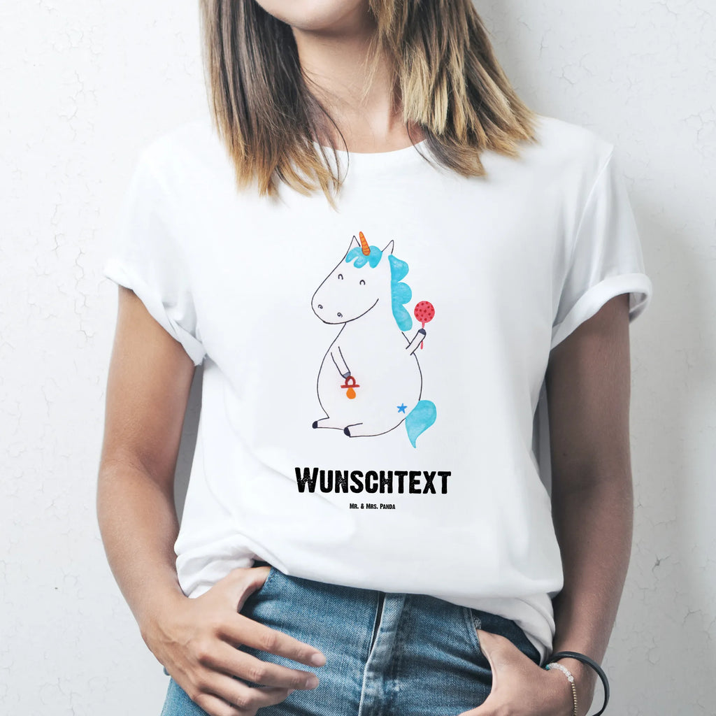 Personalisiertes T-Shirt Einhorn Baby T-Shirt Personalisiert, T-Shirt mit Namen, T-Shirt mit Aufruck, Männer, Frauen, Wunschtext, Bedrucken, Einhorn, Einhörner, Einhorn Deko, Pegasus, Unicorn, Mutter, Geburt, Geburtstag, erstes Kind, Baby, Babyglück, Nachwuchs, Eltern, Party, Kind, Schnuller