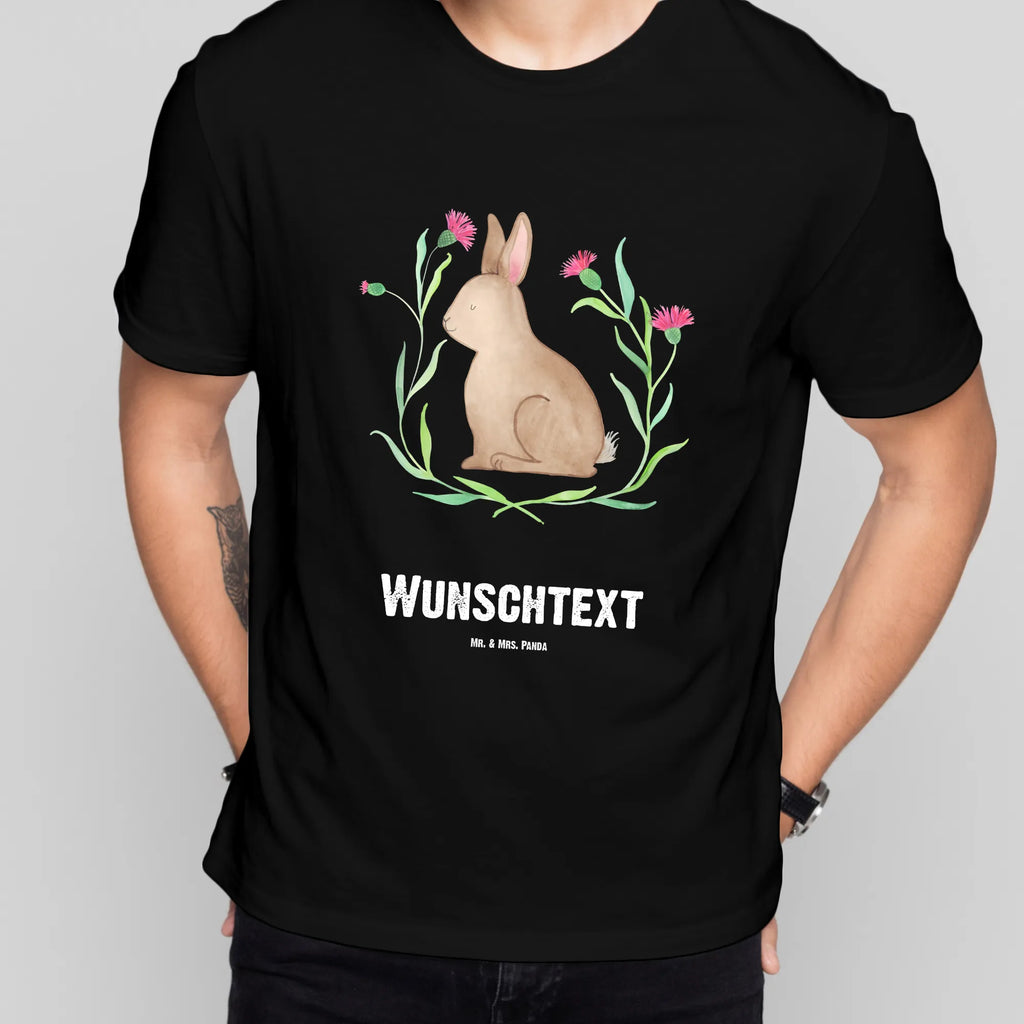 Personalisiertes T-Shirt Hase sitzend T-Shirt Personalisiert, T-Shirt mit Namen, T-Shirt mit Aufruck, Männer, Frauen, Wunschtext, Bedrucken, Ostern, Osterhase, Ostergeschenke, Osternest, Osterdeko, Geschenke zu Ostern, Ostern Geschenk, Ostergeschenke Kinder, Ostern Kinder, Frohe Ostern, Ostergrüße, Osterblume, Liebe, Grüße, Hase, Kaninchen