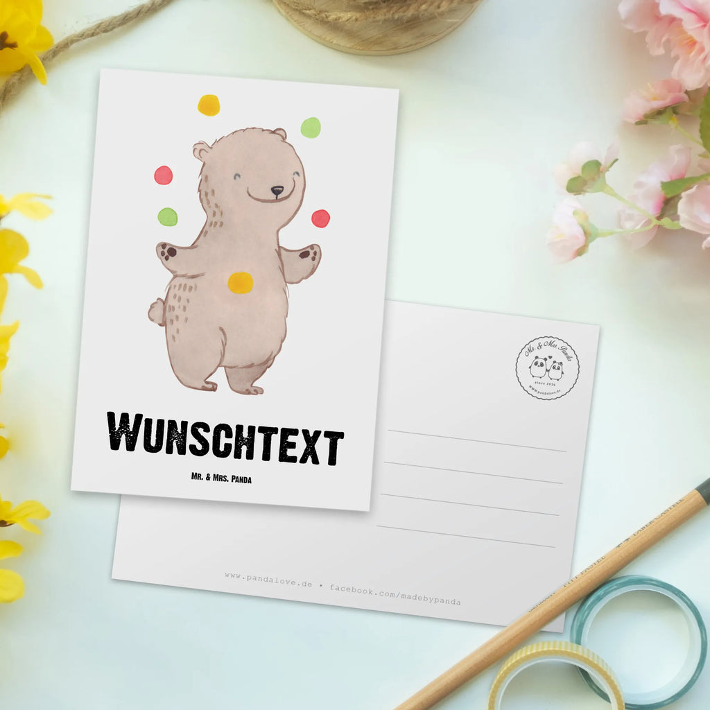 Personalisierte Postkarte Bär Jonglieren Postkarte mit Namen, Postkarte bedrucken, Postkarte mit Wunschtext, Postkarte personalisierbar, Geschenkkarte mit Namen, Grußkarte mit Namen, Karte mit Namen, Einladung mit Namen, Ansichtskarte mit Namen, Geschenkkarte mit Wunschtext, Grußkarte mit Wunschtext, Karte mit Wunschtext, Einladung mit Wunschtext, Ansichtskarte mit Wunschtext, Geschenk, Sport, Sportart, Hobby, Schenken, Danke, Dankeschön, Auszeichnung, Gewinn, Sportler, Jonglieren, Jongleur, Zirkus, Artistik