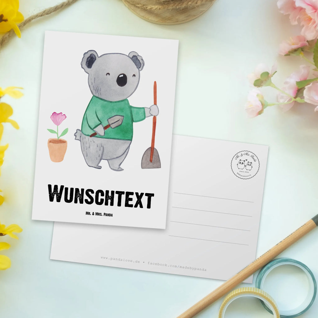 Personalisierte Postkarte Garten- und Landschaftsbauer Herz Postkarte mit Namen, Postkarte bedrucken, Postkarte mit Wunschtext, Postkarte personalisierbar, Geschenkkarte mit Namen, Grußkarte mit Namen, Karte mit Namen, Einladung mit Namen, Ansichtskarte mit Namen, Geschenkkarte mit Wunschtext, Grußkarte mit Wunschtext, Karte mit Wunschtext, Einladung mit Wunschtext, Ansichtskarte mit Wunschtext, Beruf, Ausbildung, Jubiläum, Abschied, Rente, Kollege, Kollegin, Geschenk, Schenken, Arbeitskollege, Mitarbeiter, Firma, Danke, Dankeschön, Gärtner, Gartenplaner, Gärtnerei, Gartenbau, Hobbygärtner, Garten- und Landschaftsbauer