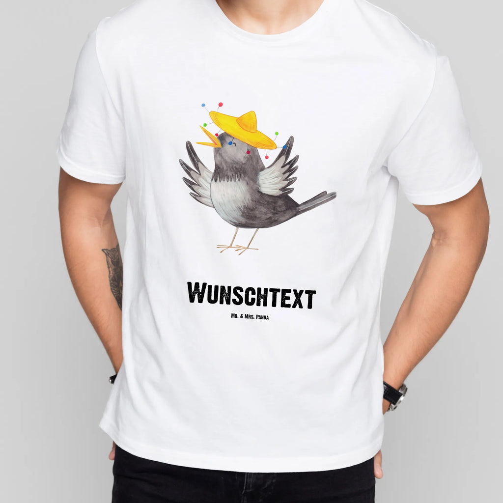 Personalisiertes T-Shirt Rabe mit Sombrero T-Shirt Personalisiert, T-Shirt mit Namen, T-Shirt mit Aufruck, Männer, Frauen, Wunschtext, Bedrucken, Tiermotive, Gute Laune, lustige Sprüche, Tiere, Rabe, Vogel, Vögel, Spruch positiv, fröhlich sein, glücklich sein, Glück Spruch, froh, Elster, Motivation