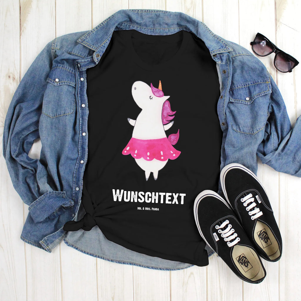 Personalisiertes T-Shirt Einhorn Ballerina T-Shirt Personalisiert, T-Shirt mit Namen, T-Shirt mit Aufruck, Männer, Frauen, Wunschtext, Bedrucken, Einhorn, Einhörner, Einhorn Deko, Pegasus, Unicorn, Tanzen, Ballerina, Party, Wohnung, Spaß, Feiern, Geburtstag, Tänzerin, Lebenslust, Lebensfreude