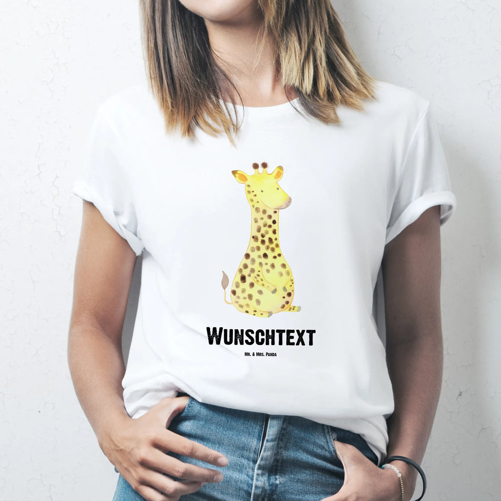 Personalisiertes T-Shirt Giraffe Zufrieden T-Shirt Personalisiert, T-Shirt mit Namen, T-Shirt mit Aufruck, Männer, Frauen, Wunschtext, Bedrucken, Afrika, Wildtiere, Giraffe, Zufrieden, Glück, Abenteuer