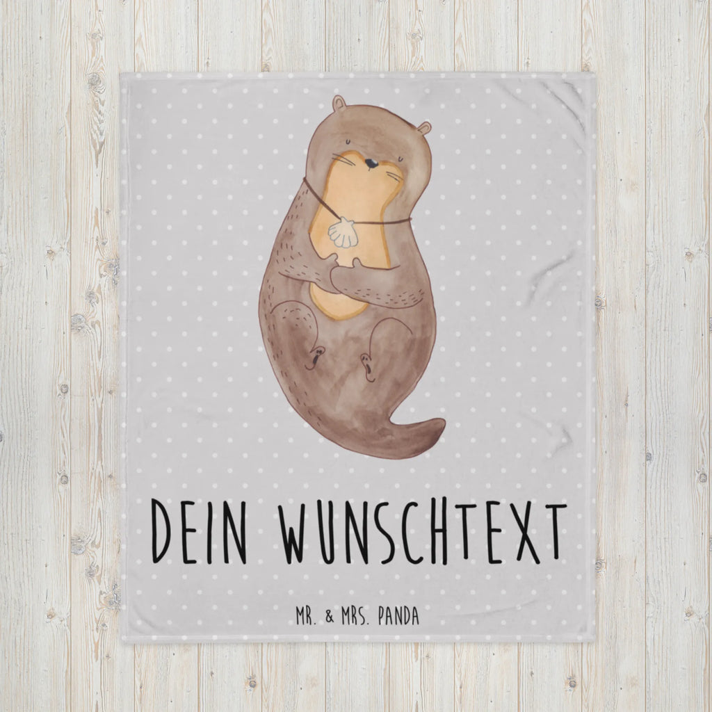 Personalisierte Decke Otter mit Muschelmedaillon Personalisierte Decke, Decke mit Namen, Kuscheldecke mit Namen, Decke bedrucken, Kuscheldecke bedrucken, Otter, Fischotter, Seeotter, Otterliebe, grübeln, träumen, Motivation, Tagträumen, Büro