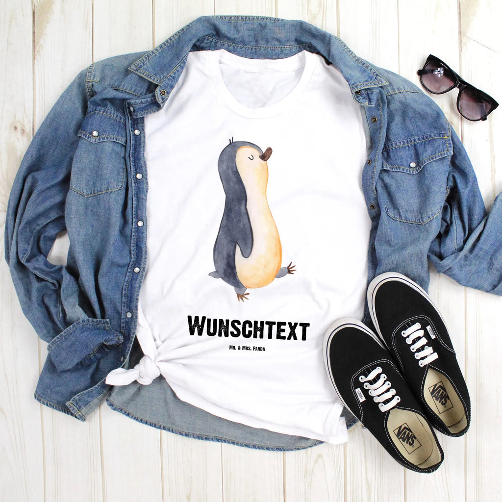 Personalisiertes T-Shirt Pinguin marschierend T-Shirt Personalisiert, T-Shirt mit Namen, T-Shirt mit Aufruck, Männer, Frauen, Wunschtext, Bedrucken, Pinguin, Pinguine, Frühaufsteher, Langschläfer, Bruder, Schwester, Familie