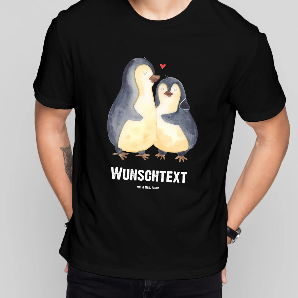 Personalisiertes T-Shirt Pinguin umarmend T-Shirt Personalisiert, T-Shirt mit Namen, T-Shirt mit Aufruck, Männer, Frauen, Wunschtext, Bedrucken, Pinguin, Liebe, Liebespaar, Liebesbeweis, Liebesgeschenk, Verlobung, Jahrestag, Hochzeitstag, Hochzeit, Hochzeitsgeschenk