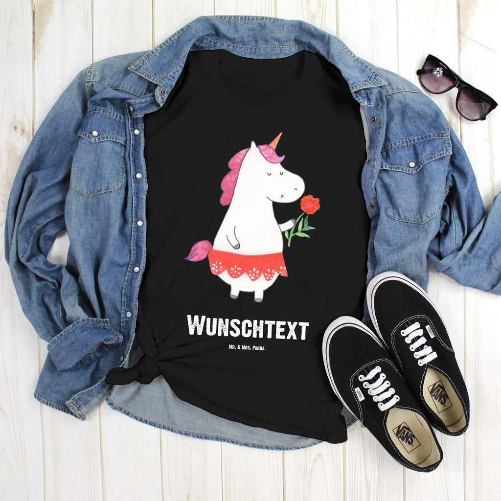 Personalisiertes T-Shirt Einhorn Dame T-Shirt Personalisiert, T-Shirt mit Namen, T-Shirt mit Aufruck, Männer, Frauen, Wunschtext, Bedrucken, Einhorn, Einhörner, Einhorn Deko, Pegasus, Unicorn, Dame, Lady, feine Dame, Freundin, Frau, Bachelor, Bachelorette, Abfuhr, Schluss machen, Trennung